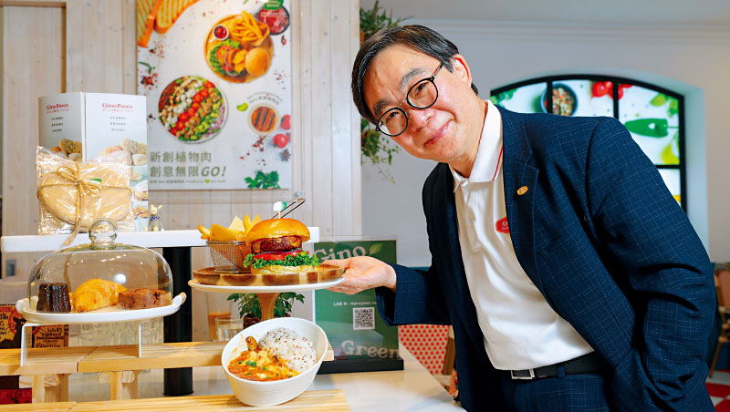大成長城集團副總裁韓家寅（圖）掌管餐飲事業，槓桿集團資源，端出西式漢堡、中式麻婆豆腐，推廣植物肉